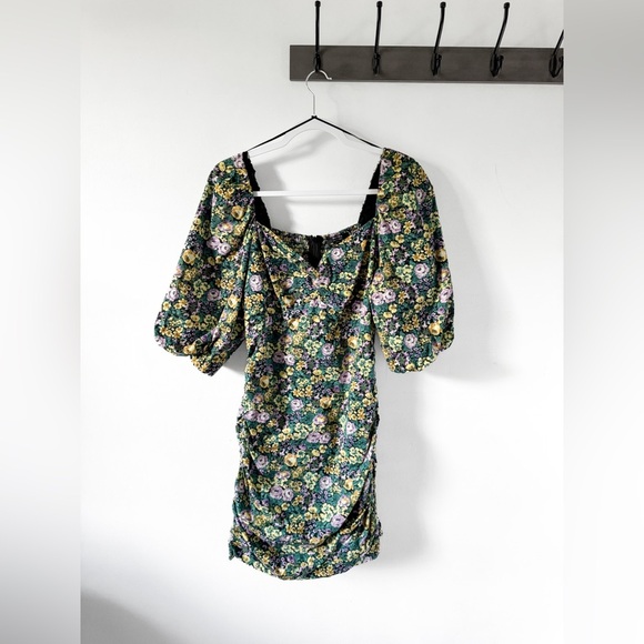 Floral Ruched Mini Dress - Picture 5 of 9